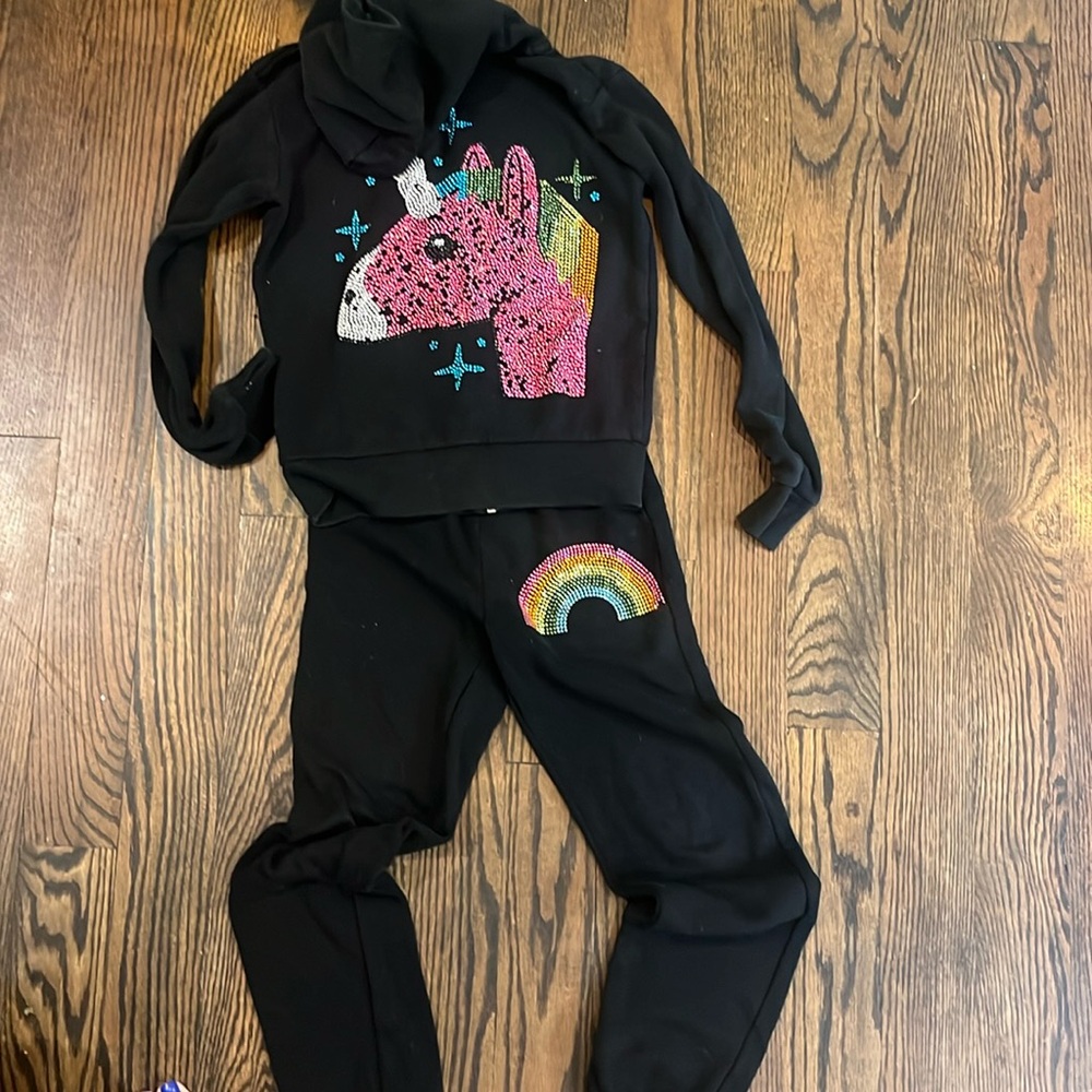 Butter black sweatsuit 🦄 🌈 size M